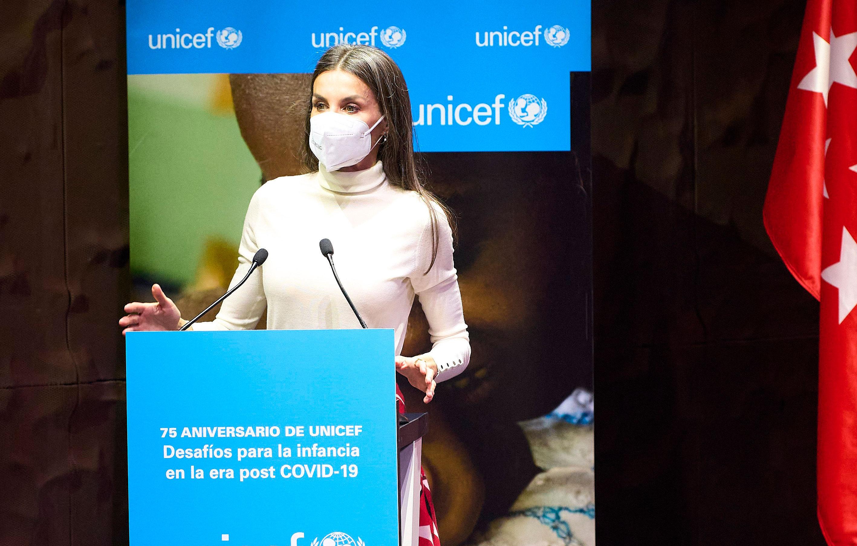 queen letizia attends unicefs th anniversary