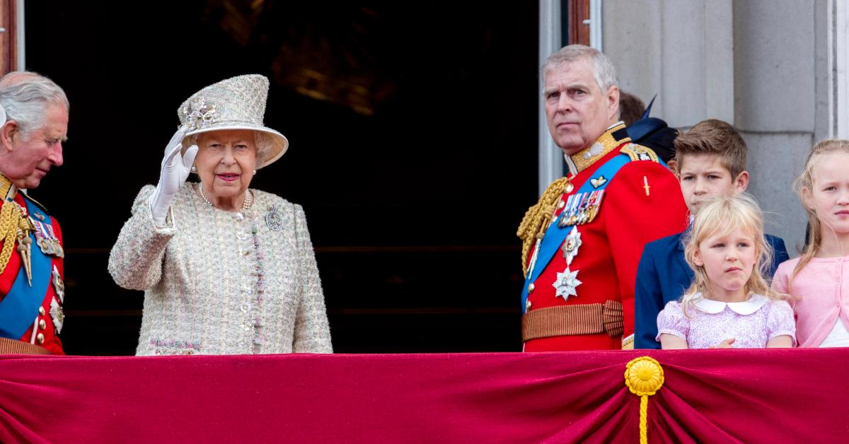 queen elizabeth paying bills