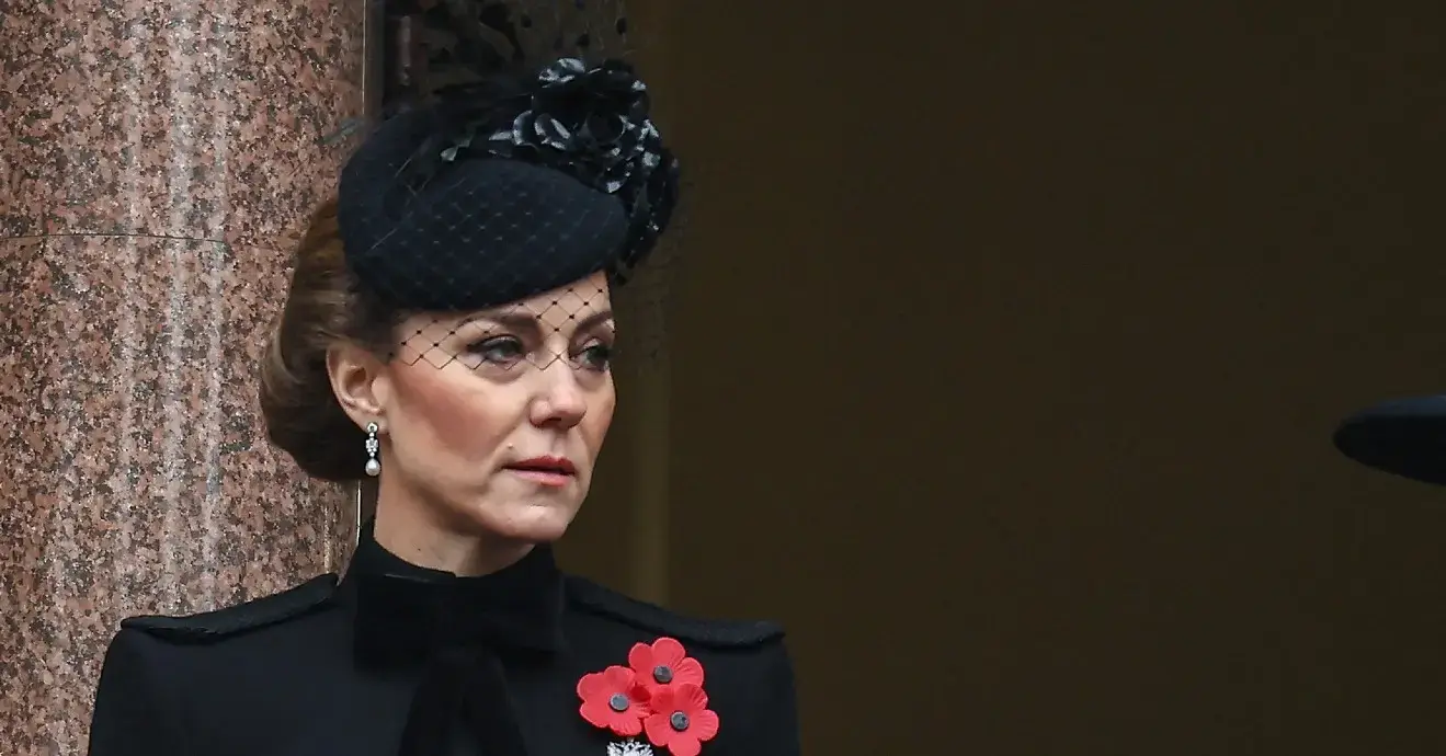 kate middleton sparks concern looking tired remembrance day service pp