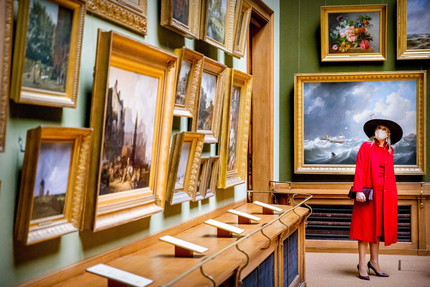 queen maxima at the opening of the pieter teylers huis