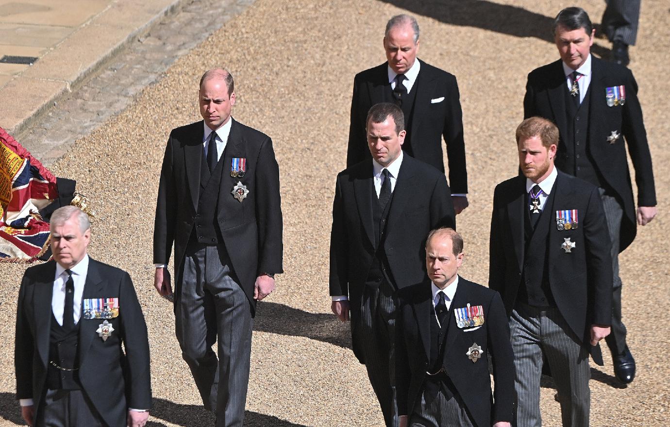 prince william prince harry at each others throats during prince philips funeral