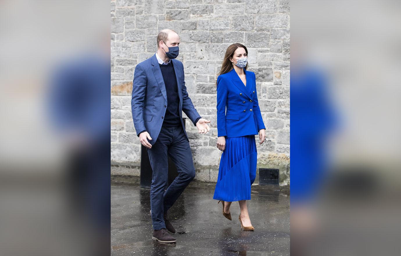 kate middleton wears nearly identical blue outfit princess diana