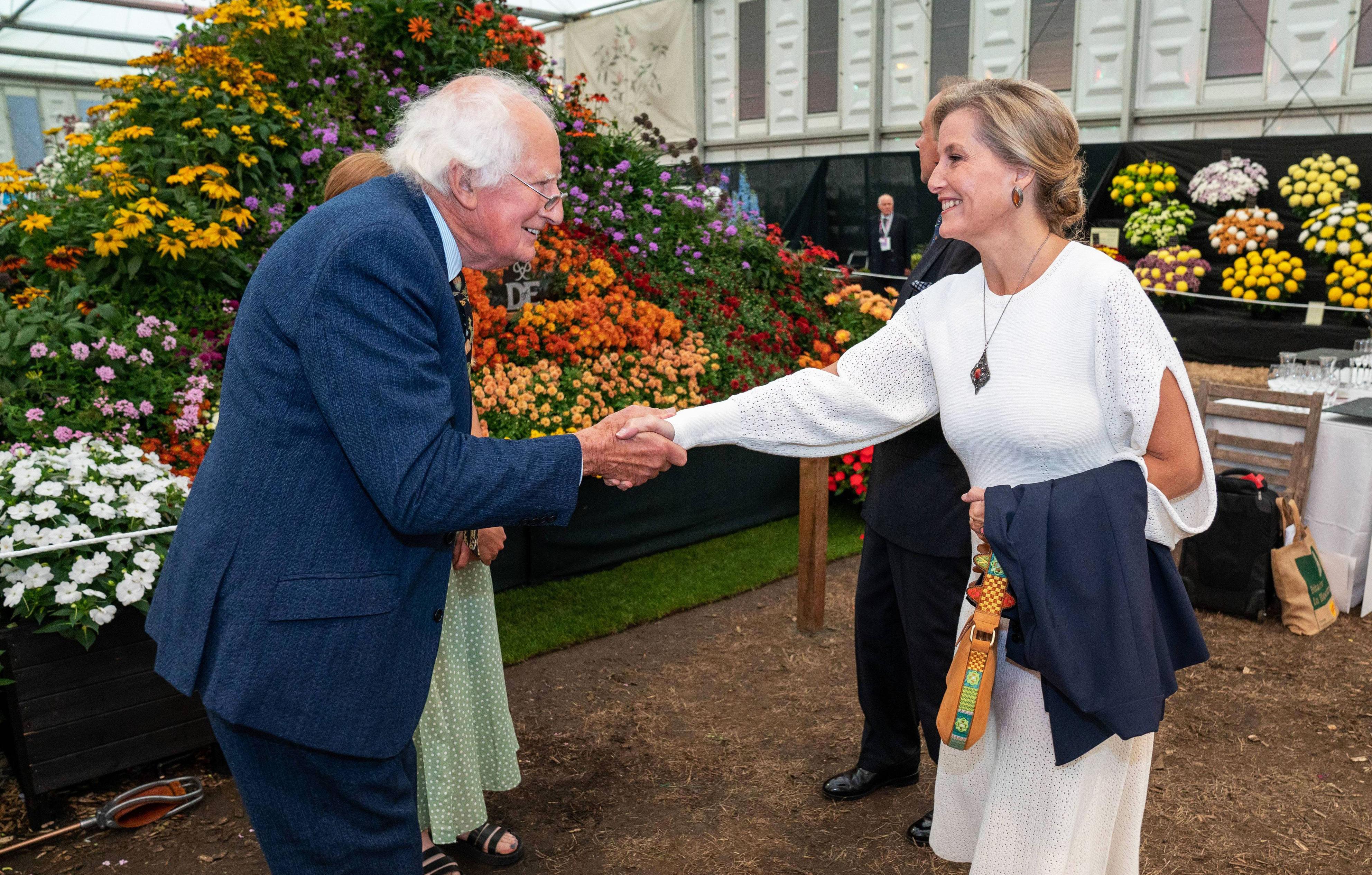 earl and countess of wessex visit the sun garden at chelsea flower show