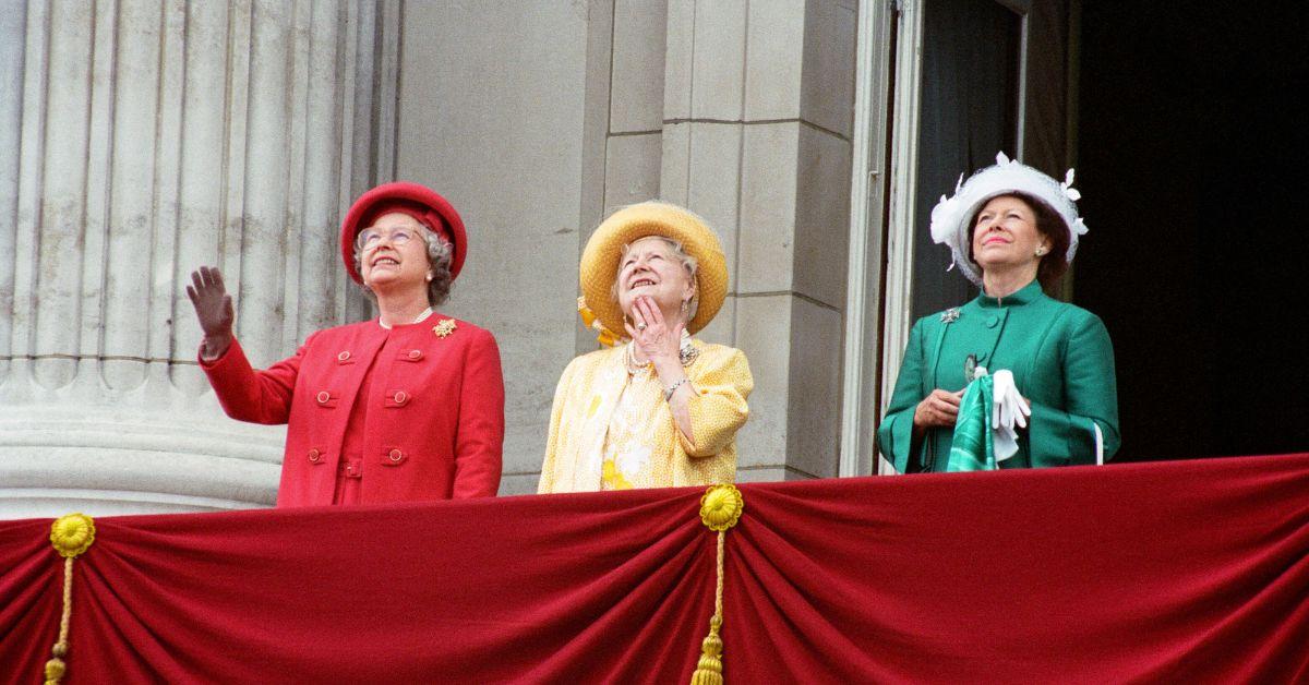 queen elizabeth ii and princess margaret