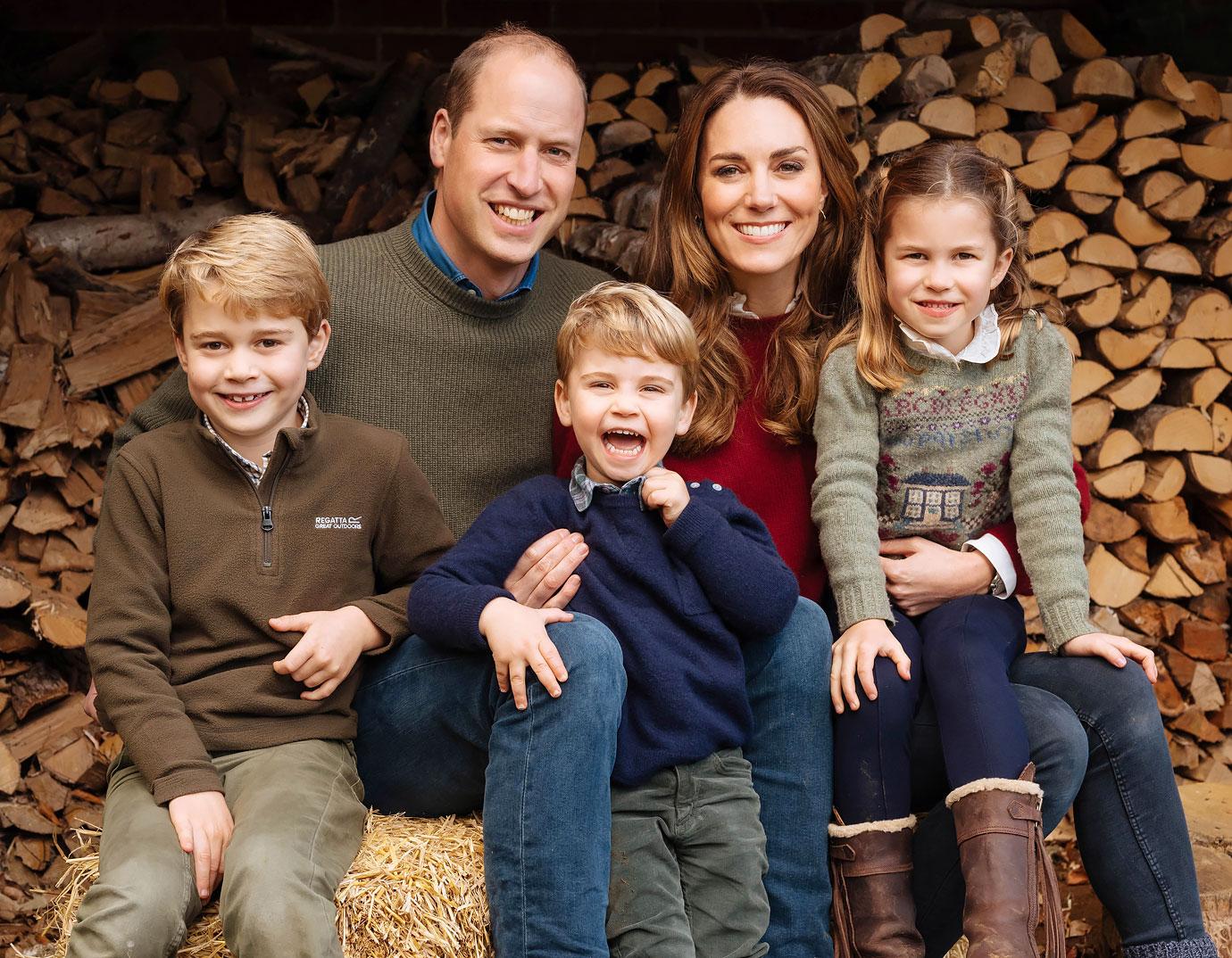 kate middleton prince william prince george princess charlotte royal family christmas card  ok