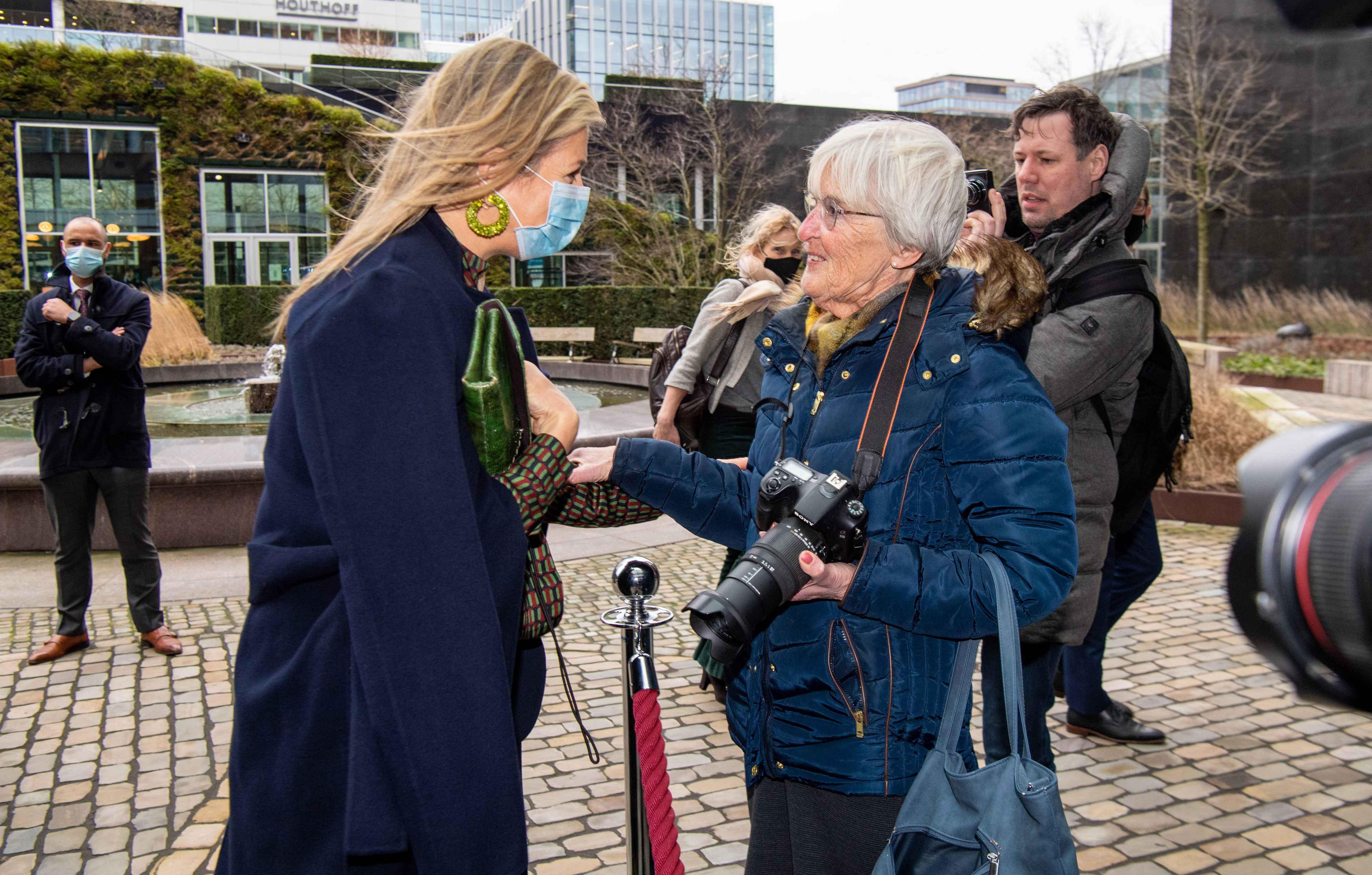 queen maxima at presentation abn amro report