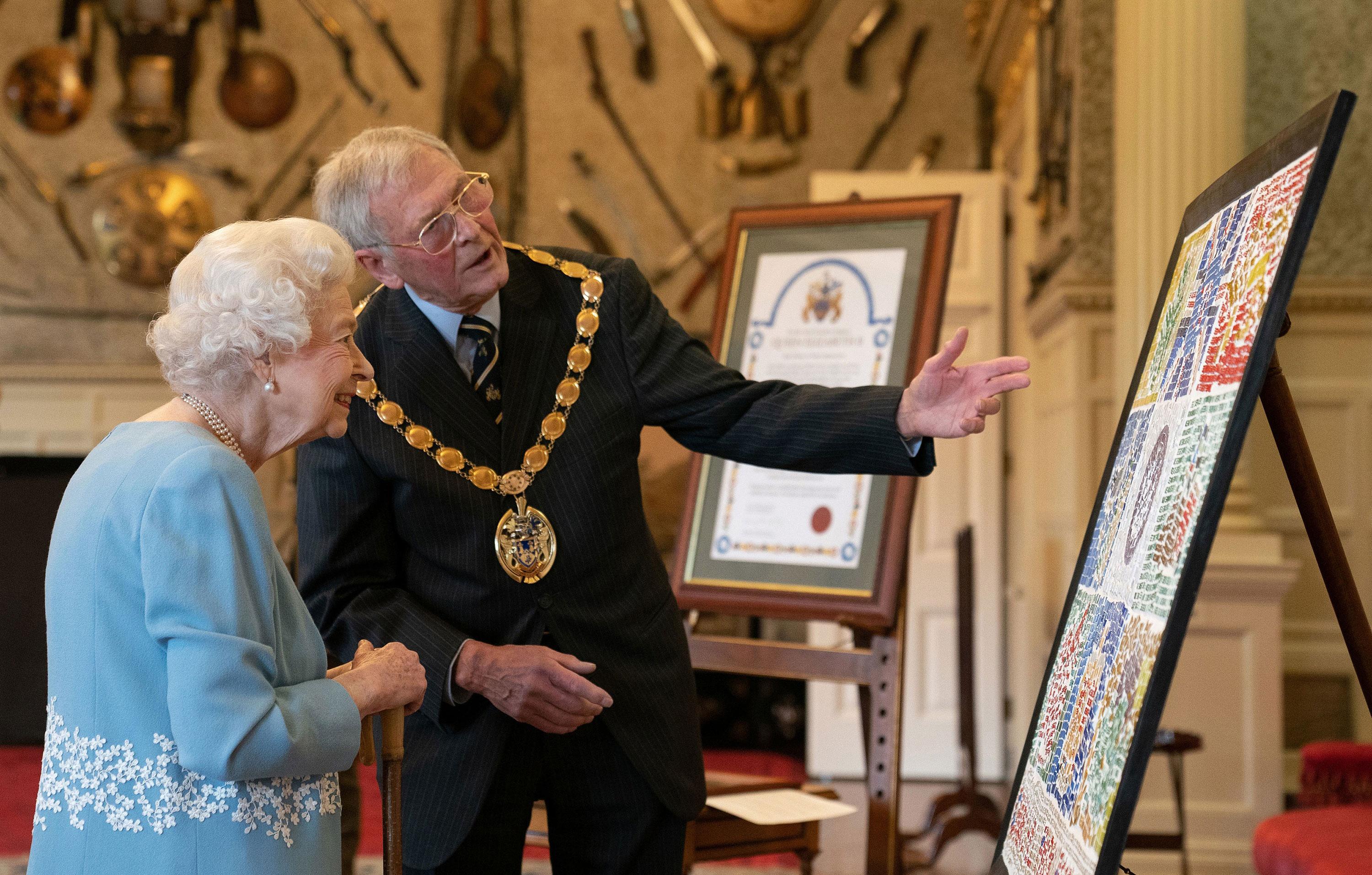 the queen celebrates start of the platinum jubilee