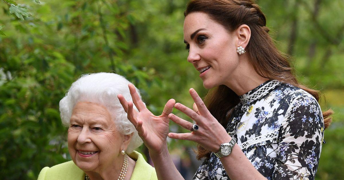 kate middleton and queen elizabeth ii smiling