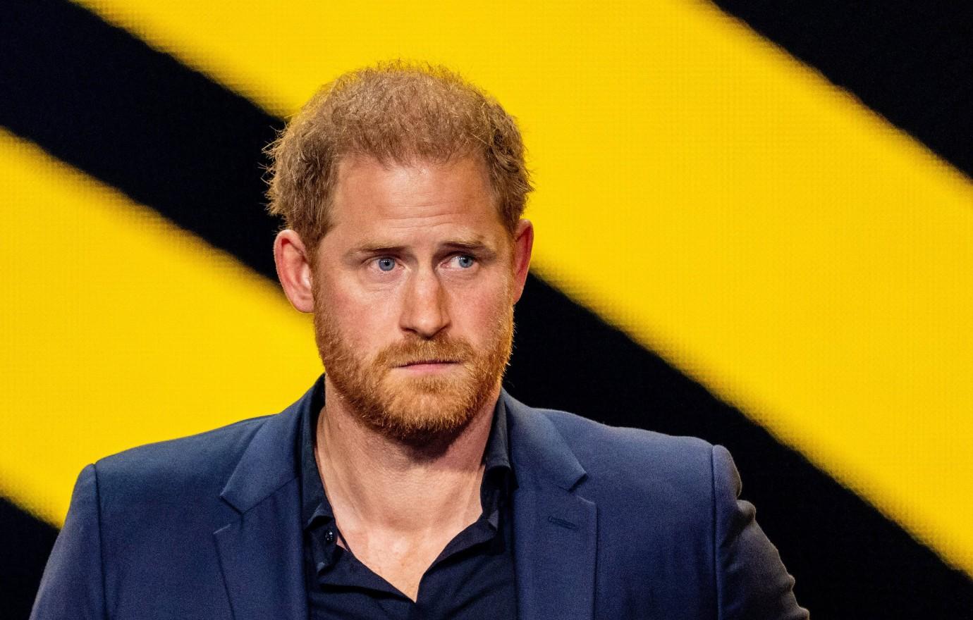 prince harry fly uk king charles unexpected cancer diagnosis