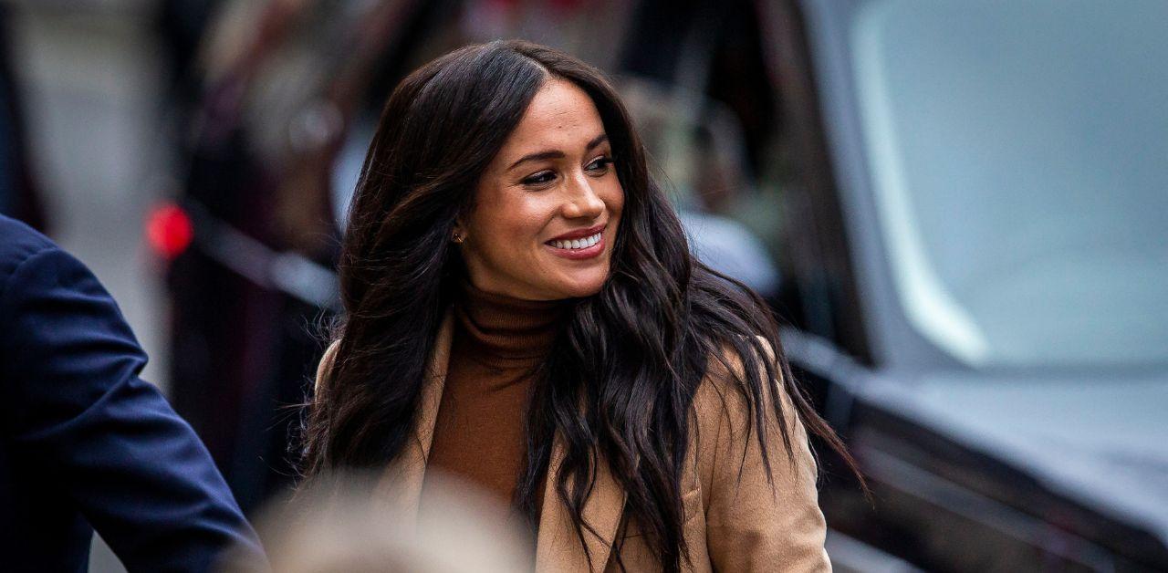 meghan markle accused staging in n out paparazzi photos