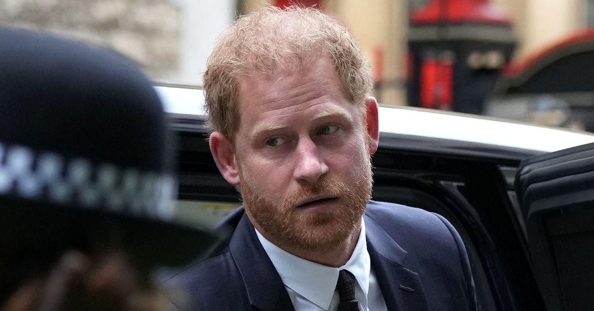 prince harry arriving for court