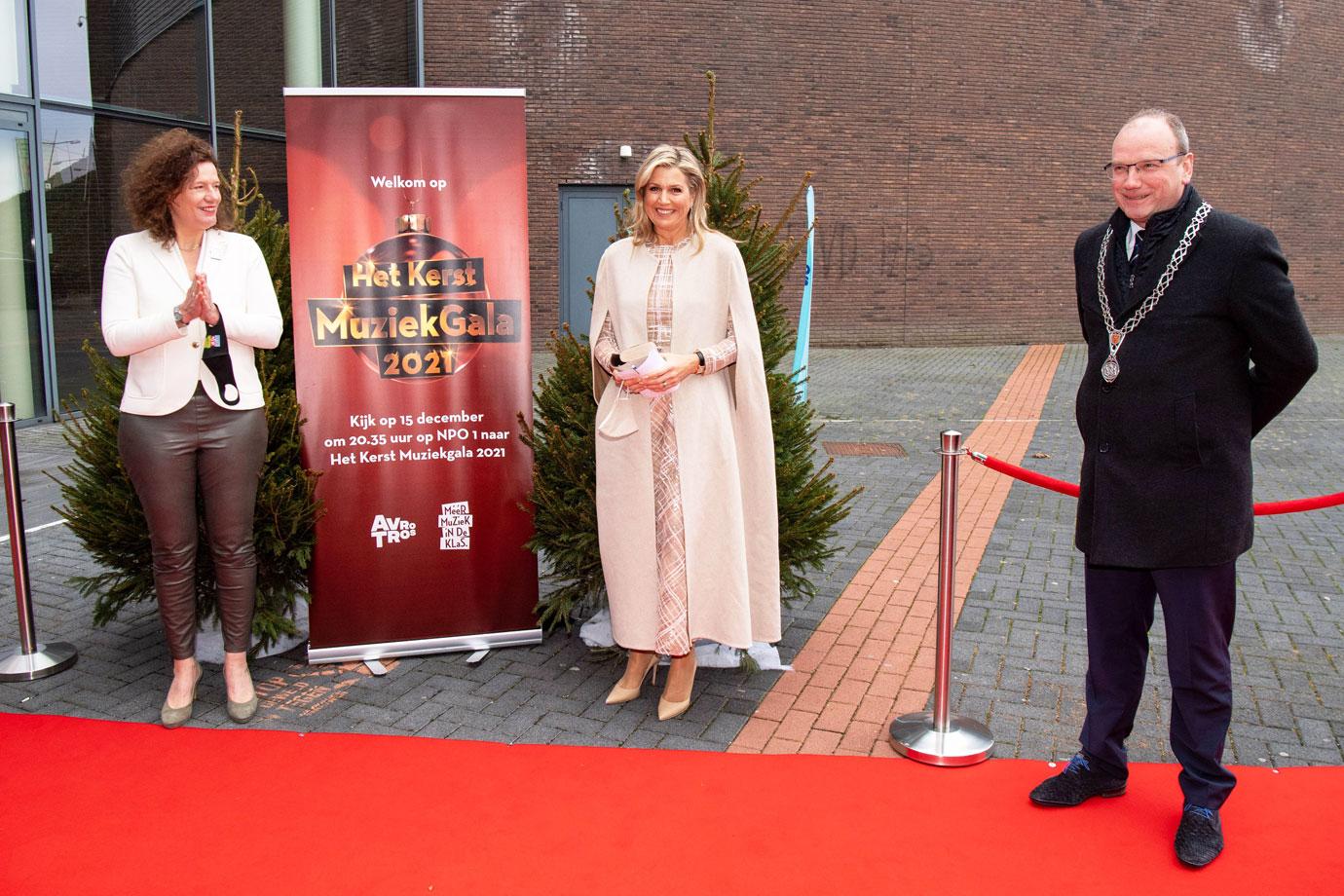 queen maxima at the recording of the christmas music gala