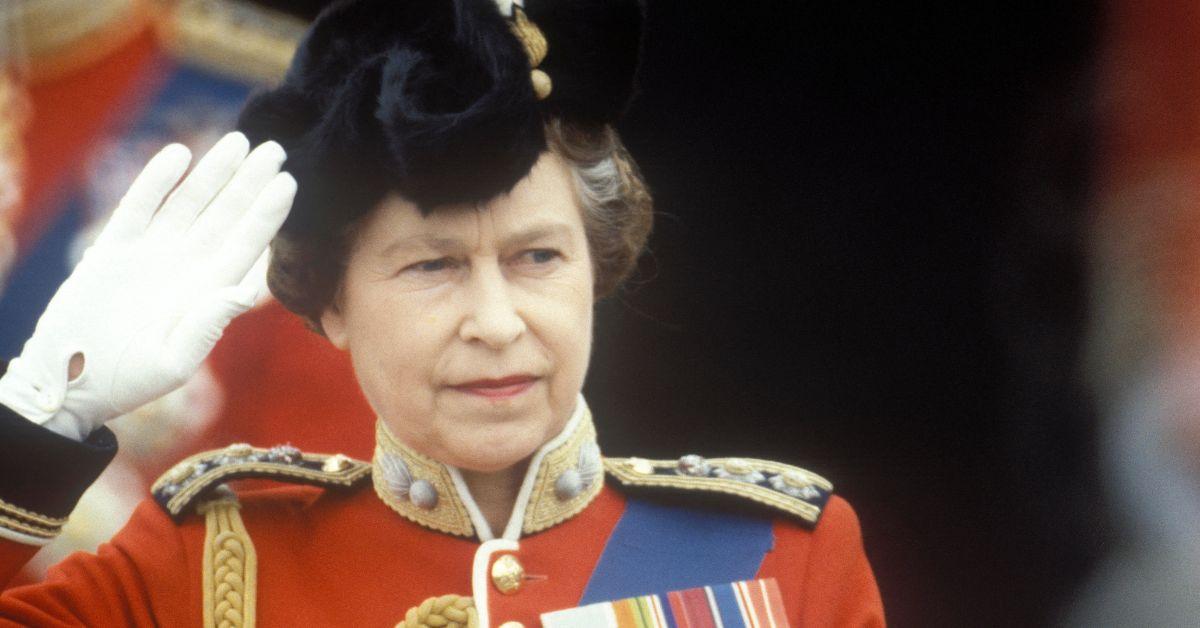 queen elizabeth ii trooping the colour