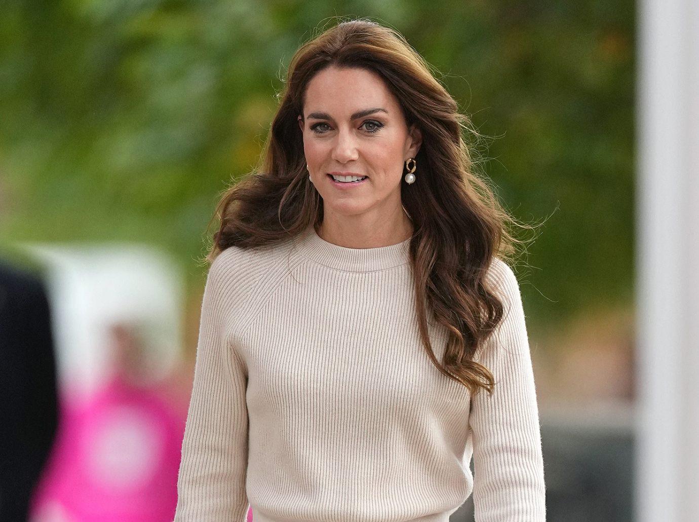 concern kate middleton having difficult time recovering surgery