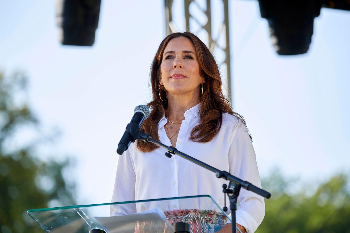 crown princess mary attends closing ceremony copenhagen