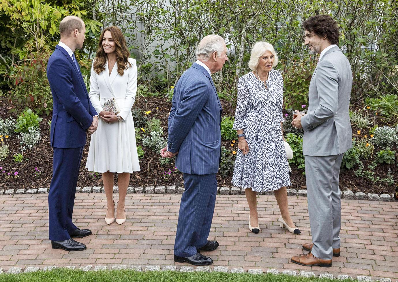 kate middleton camilla queen elizabeth attend special reception jubilee players tro