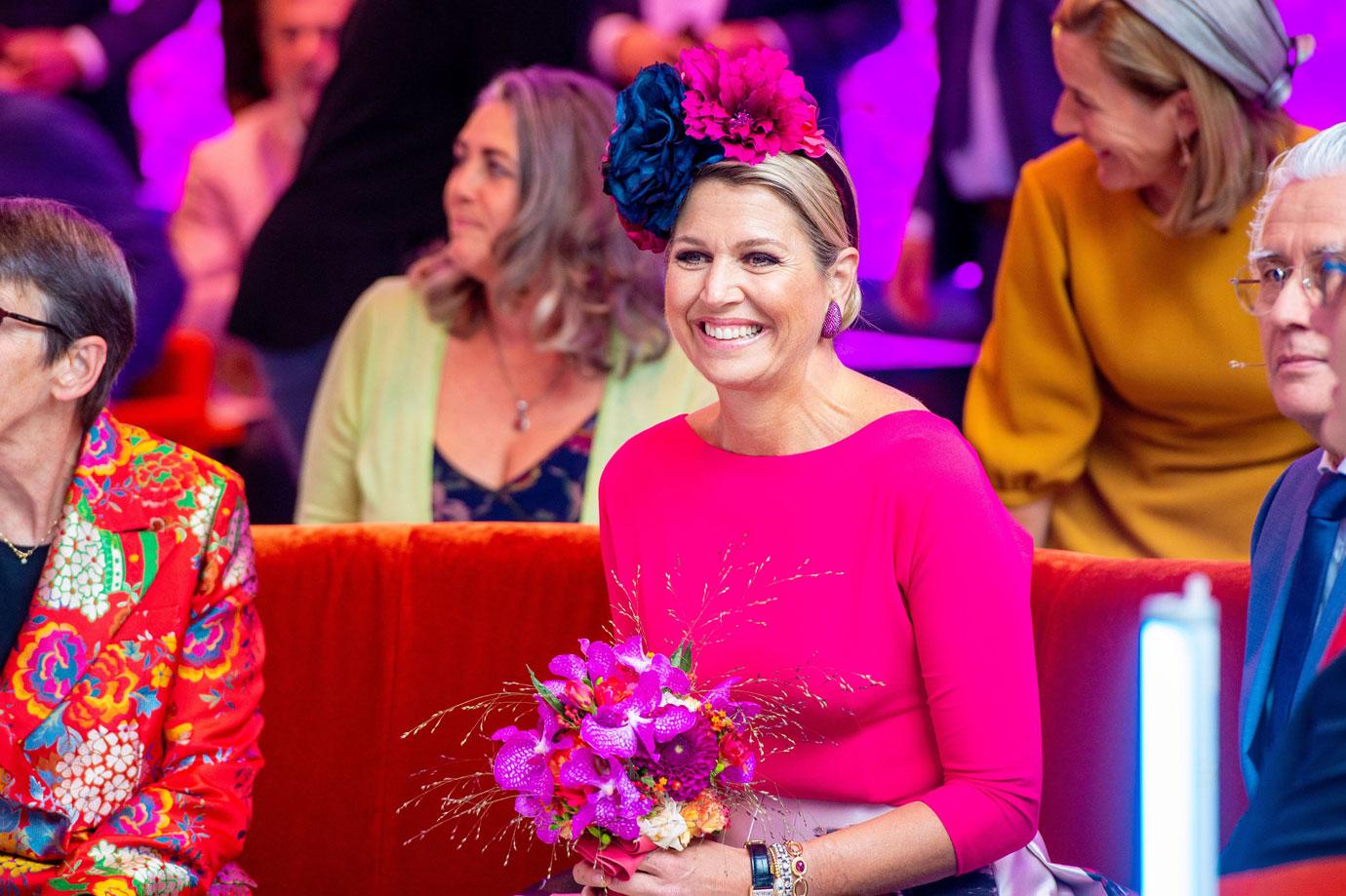 queen maxima at viva la frida exhibit in assen