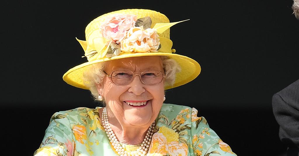 Queen Elizabeth Is Canceling More Events Because She's In A Wheelchair