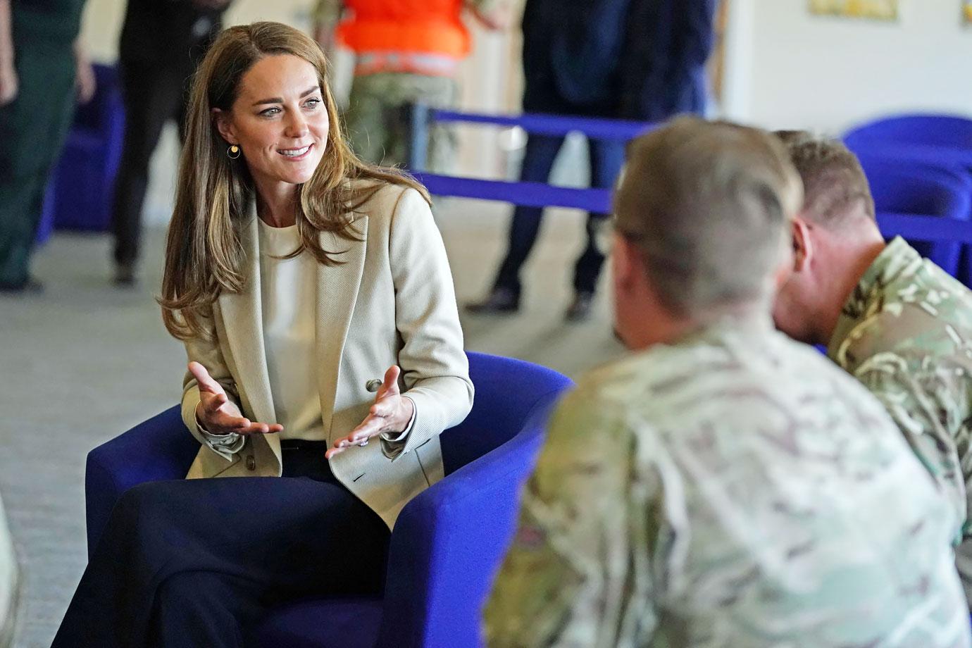 duchess kate raf brize norton