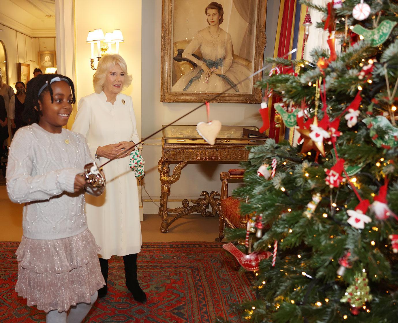 duchess camilla decorates tree at clarence house with children