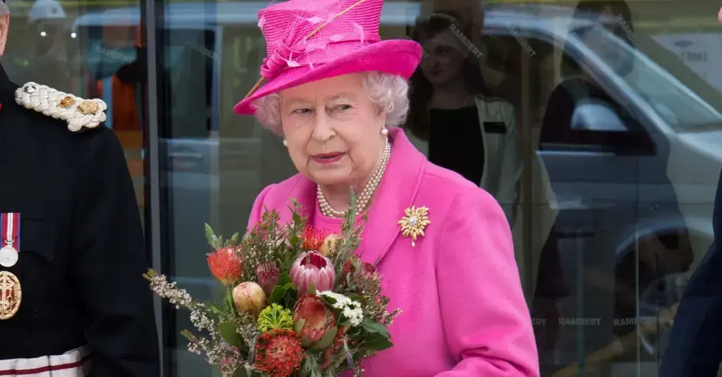 FUN FACTS ABOUT QUEEN ELIZABETH 11 visual data 6