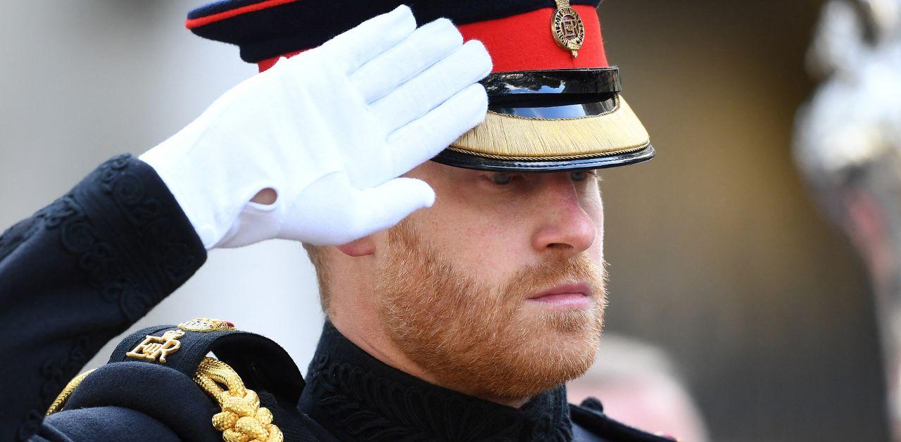 prince harry returns uk alone