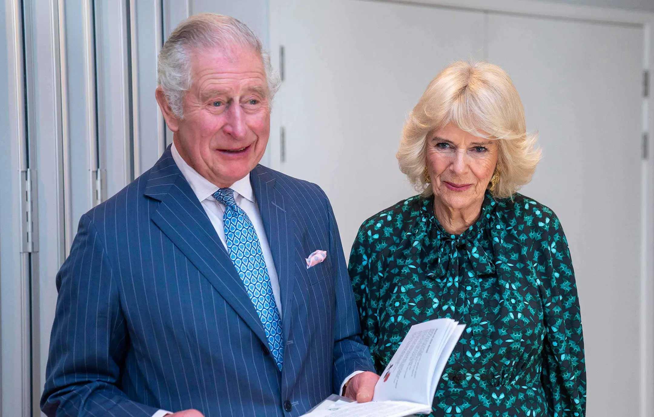 king charles distraught over prince harry dragging camilla