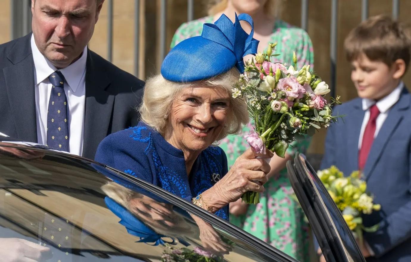 easter sunday royal family st georges chapel photos