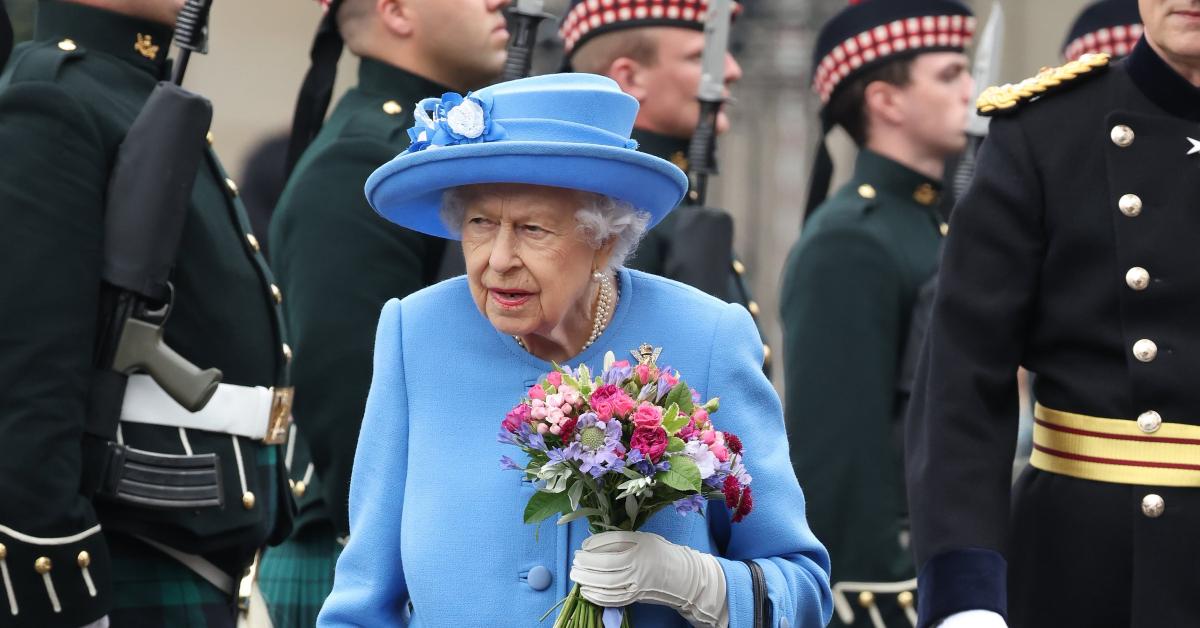 queen elizabeth sprained back