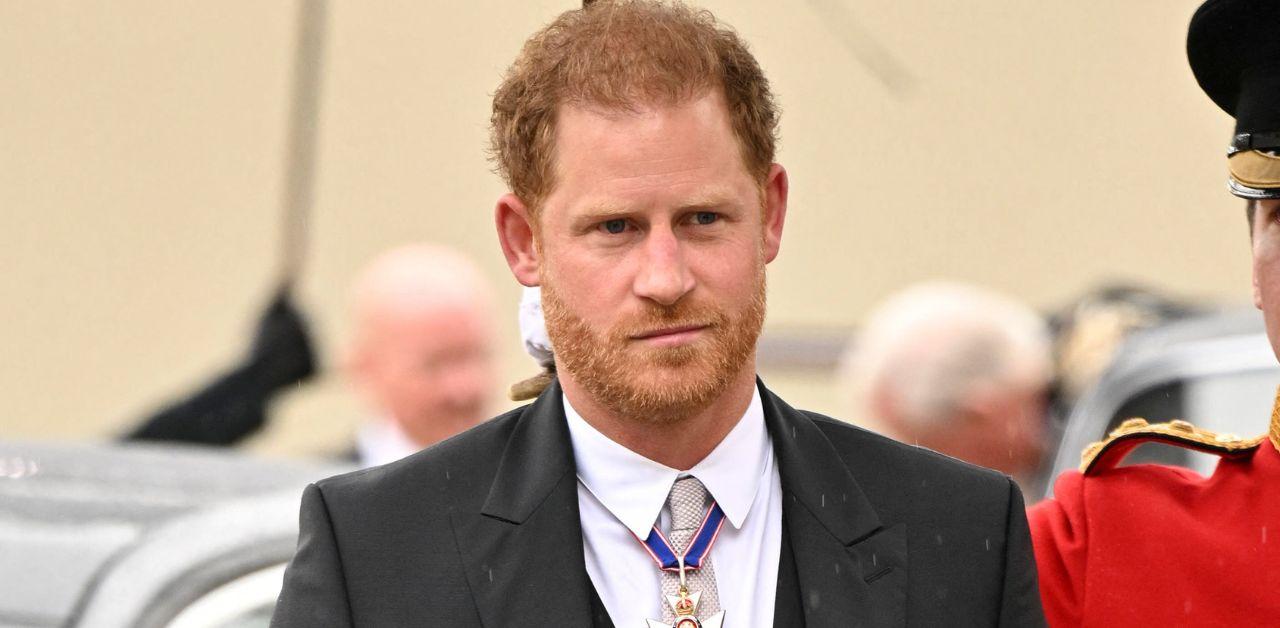 prince harry visits buckingham palace