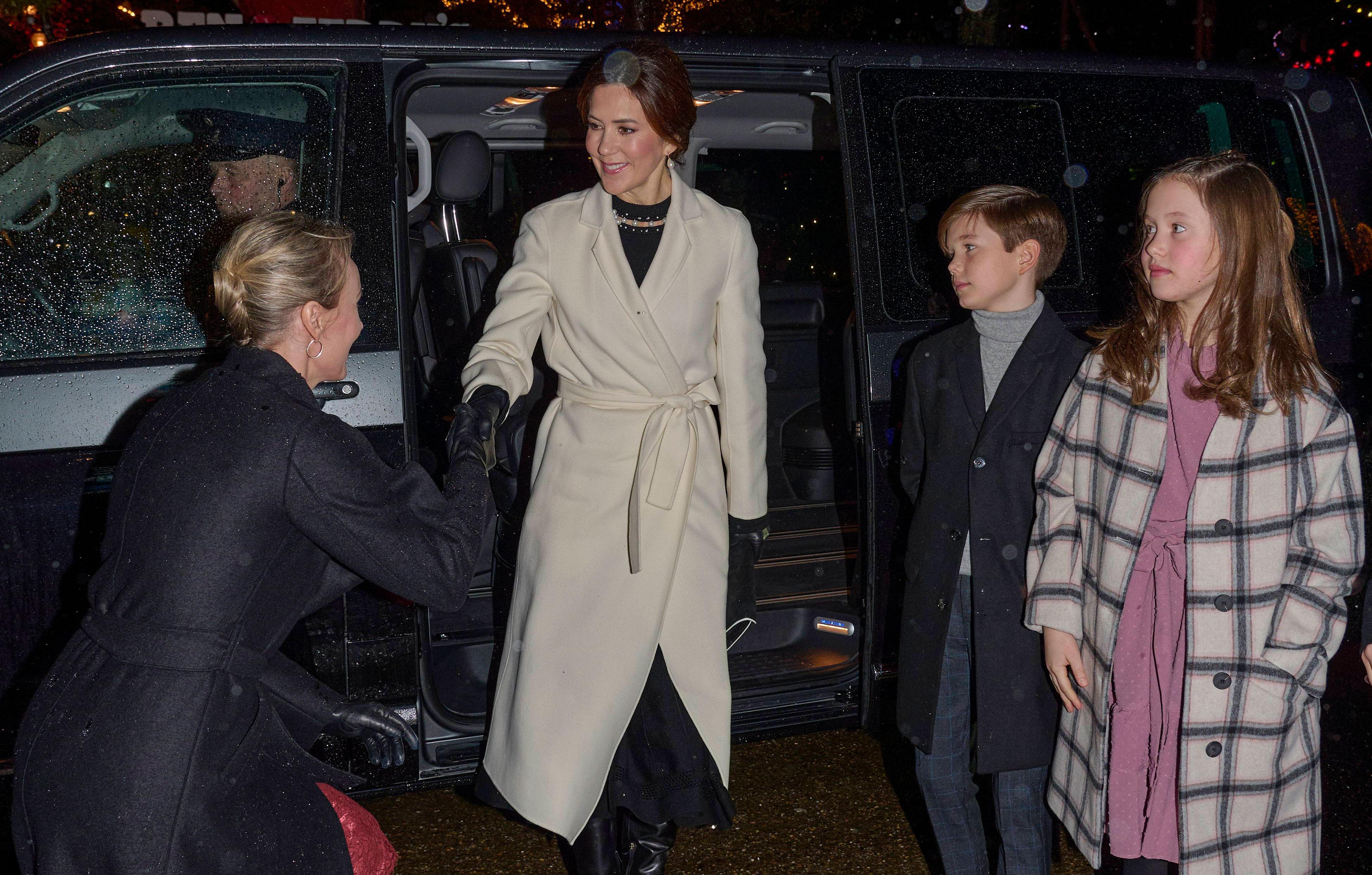 royal danish family at ballet premiere