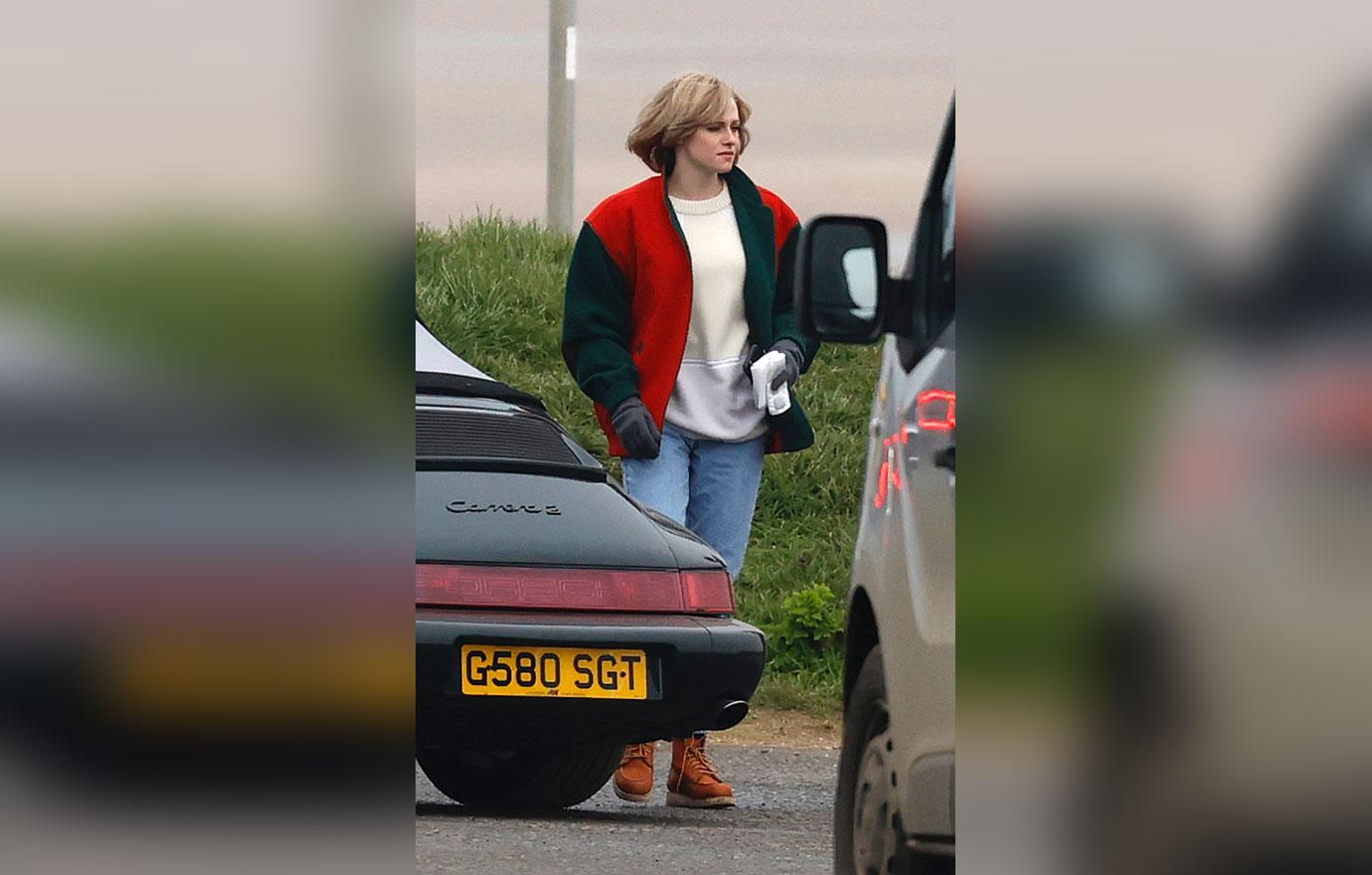 kristen stewart as princess diana on set of new movie