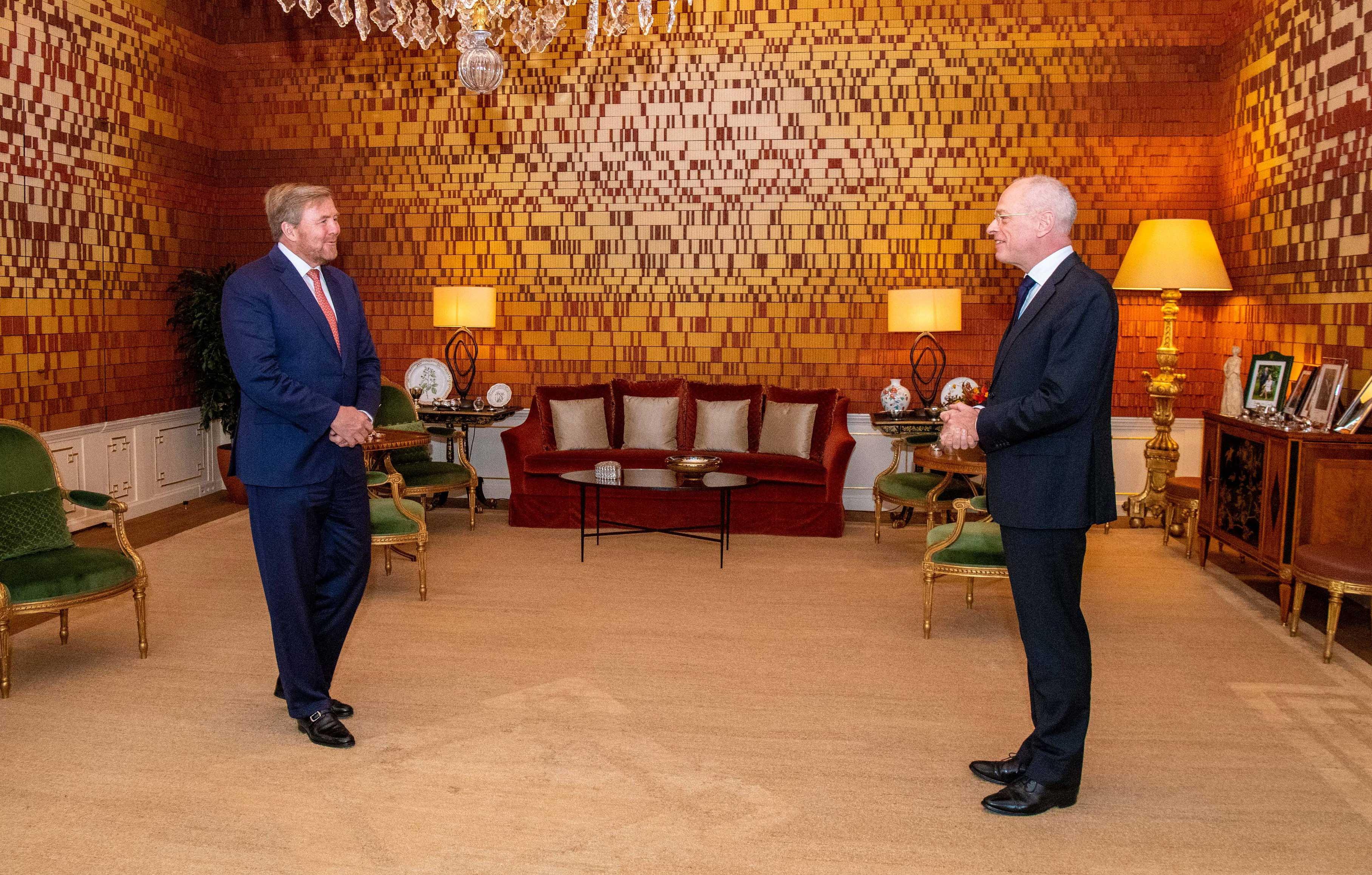 king willem alexander receives chairman of the second chamber