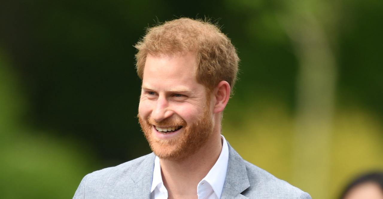 prince harry wont make accusations against royal family in memoir expert predicts