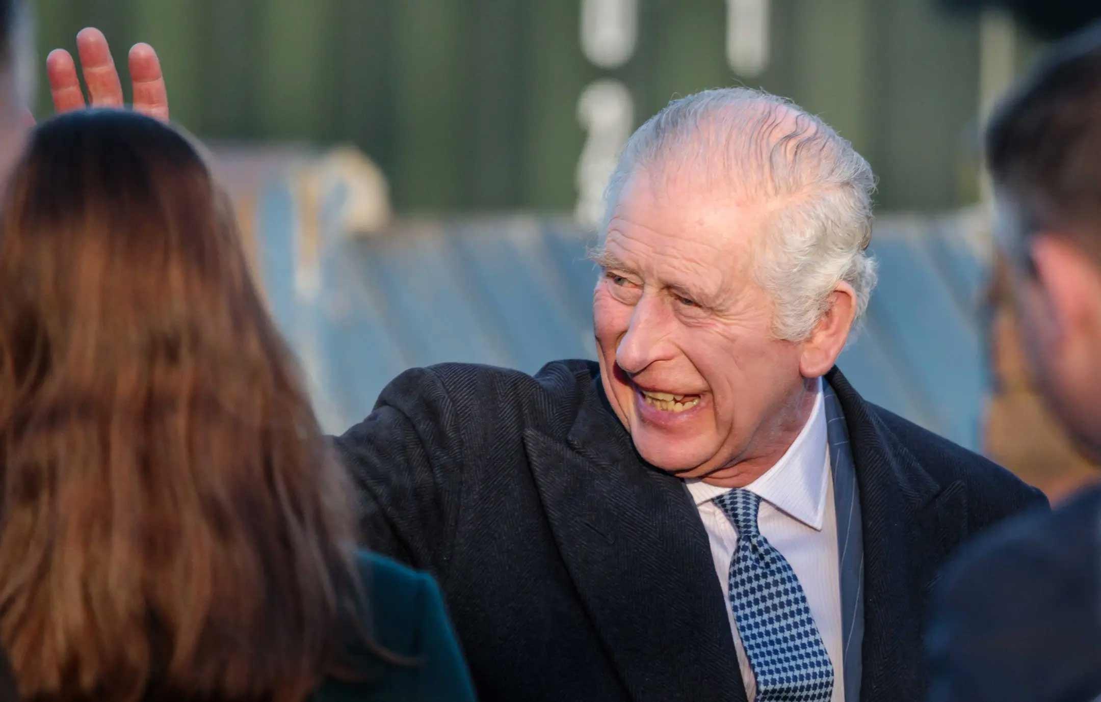 king charles iii will invite prince harry meghan markle to may coronation